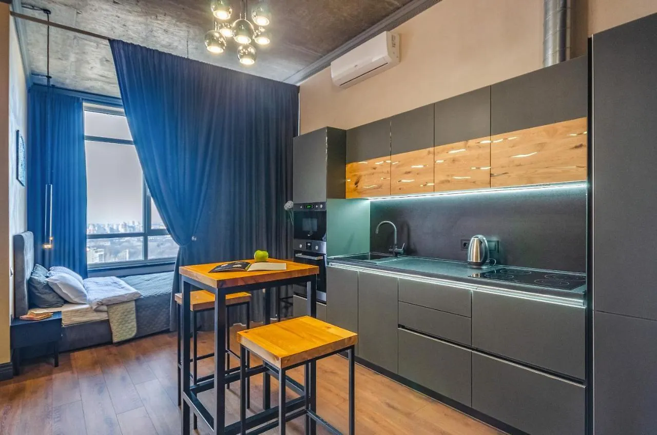 Penthouse Art On The 25Th Floor, Loft Business Class Apartments Kiew